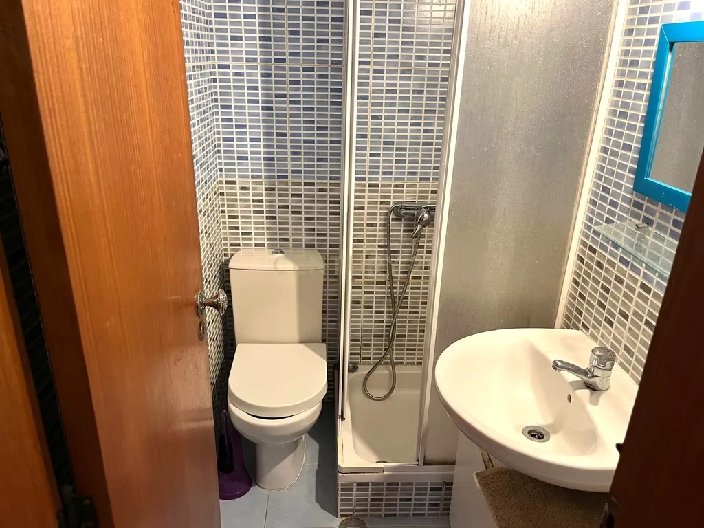 Apartamento T3 em Faro, muito central, próximo da Universidade. - Image 8