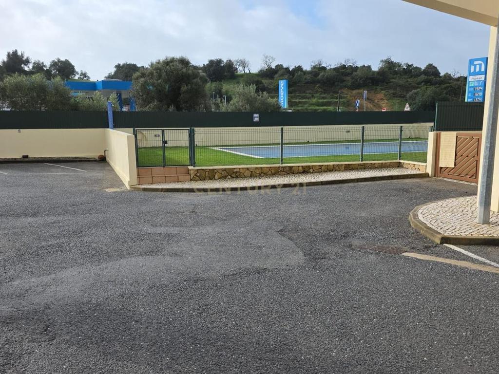 T3 no Algarve com piscina e lugar de estacionamento - Image 23
