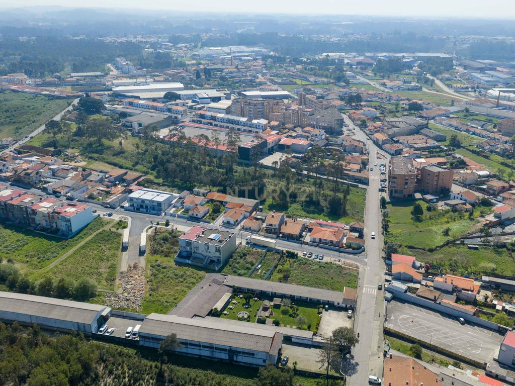 Terreno urbano | Construção habitação geminada em banda - Image 10