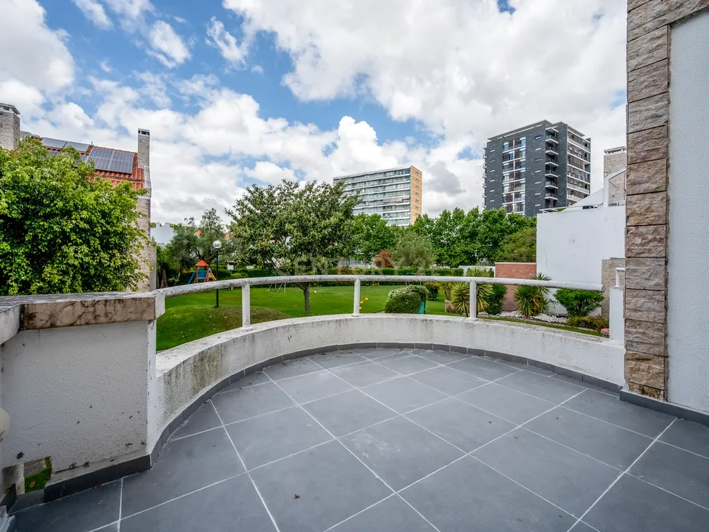 Moradia T4+1 em Condomínio Privado – Parque das Nações, Lisboa - Image 62