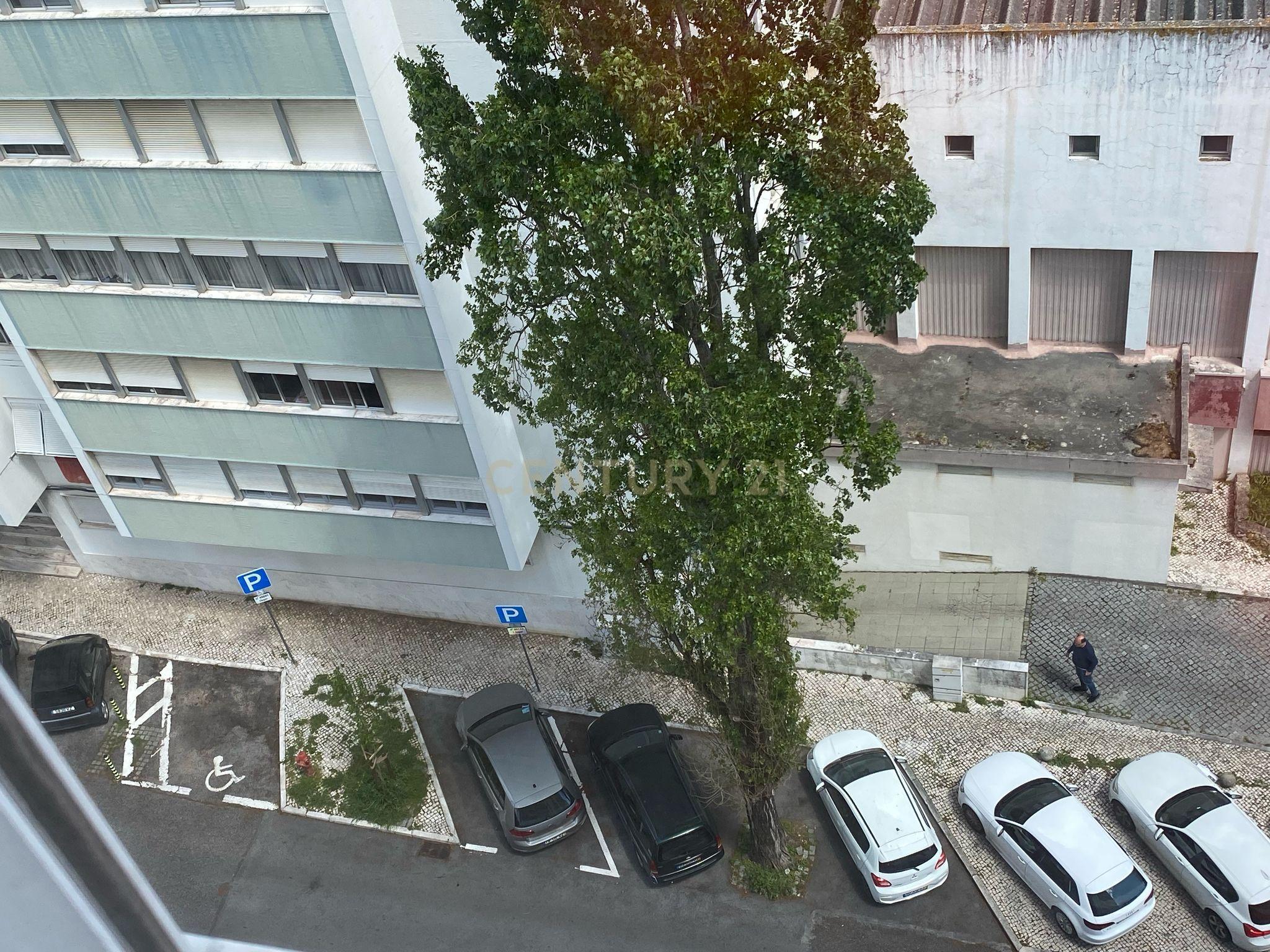 Apartamento T2 em Lisboa - Image 24