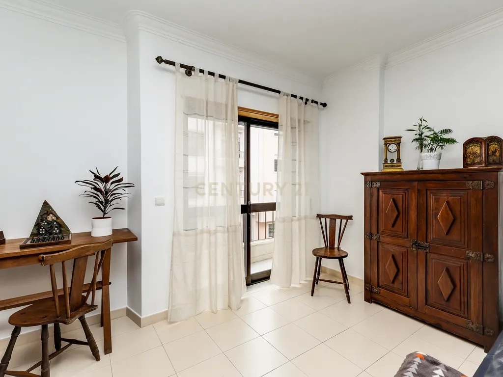 Apartamento T3 com vista deslumbrante para a Serra de Sintra – Algueirão | Cabeço da Fonte - Image 3