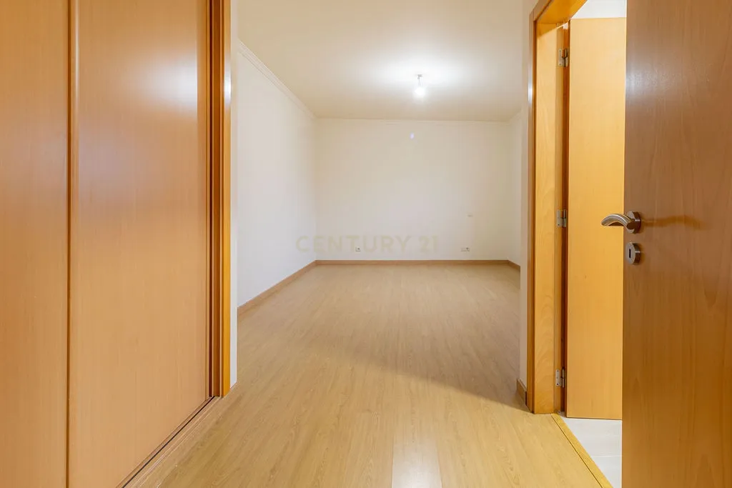 Duplex T3 em Bragança - Image 12
