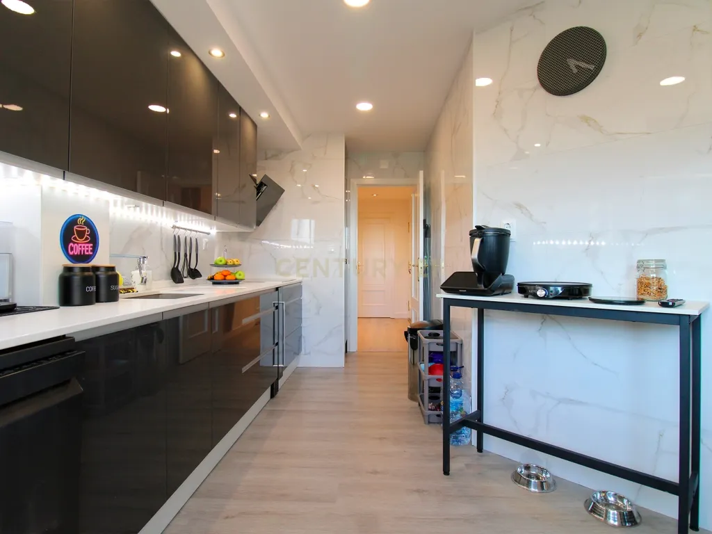 Excelente apartamento T3 com garagem - Afonsoeiro - - Image 16