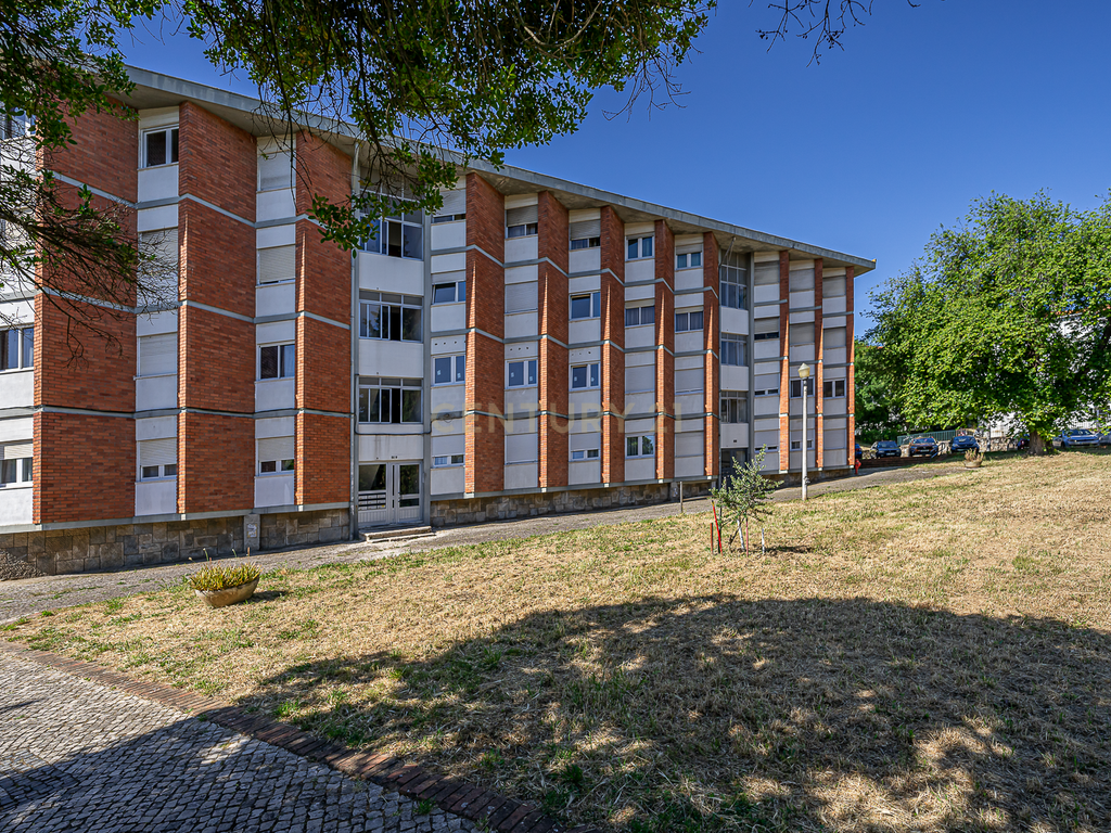 T3 remodelado com Varanda nos Olivais, Lisboa - Image 13