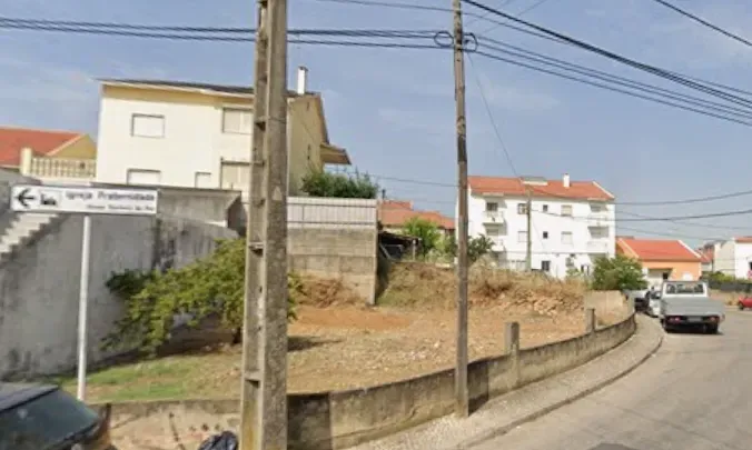Fotografia 3 de Terreno Urbano no Bairro da Fraternidade - S. João da Talha