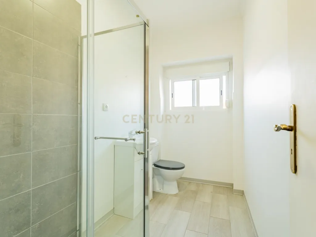 Apartamento T2 para Arrendar – Idanha / Belas - Image 20
