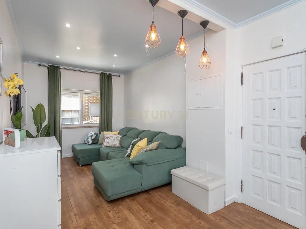 Apartamento Renovado em Vila Franca de Xira, Lisboa - Image 4