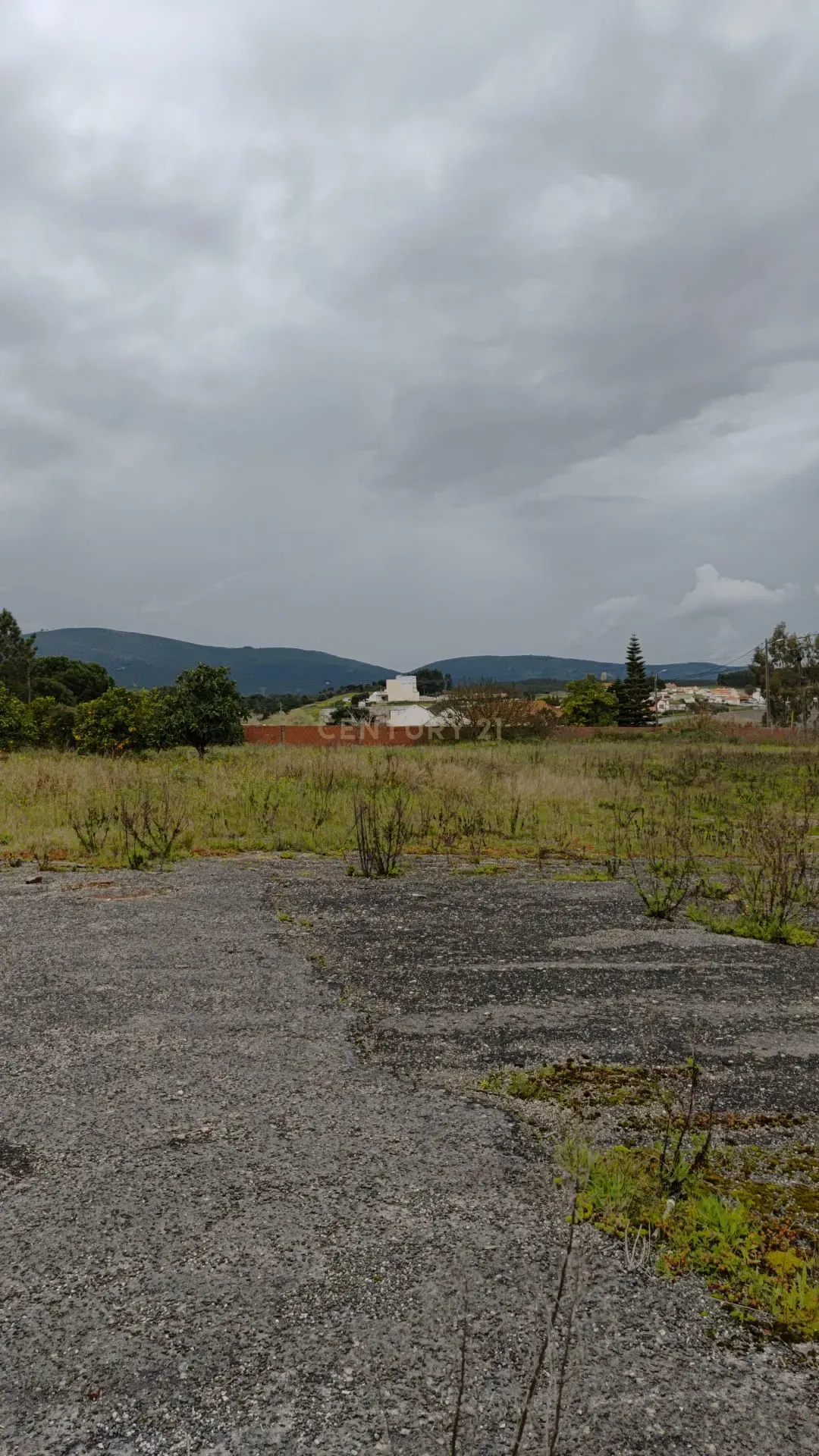 Oportunidade Única em Alenquer: Casa para Recuperar em Lisboa - Image 6
