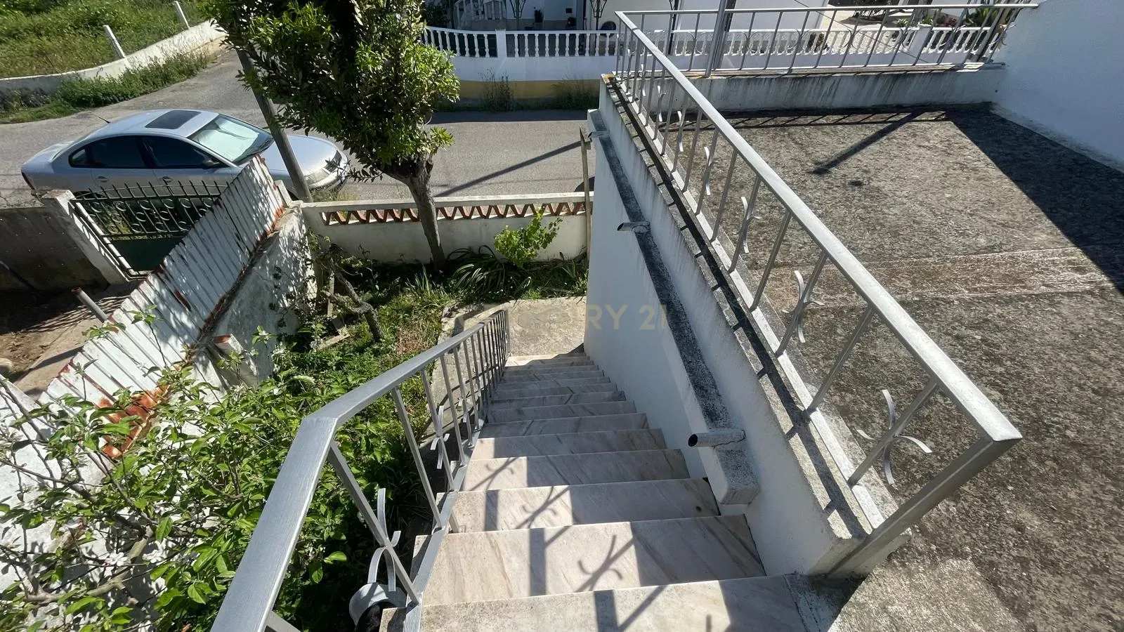 Moradia Isolada inserida em lote de terreno com 300m2 no Penteado - Image 25