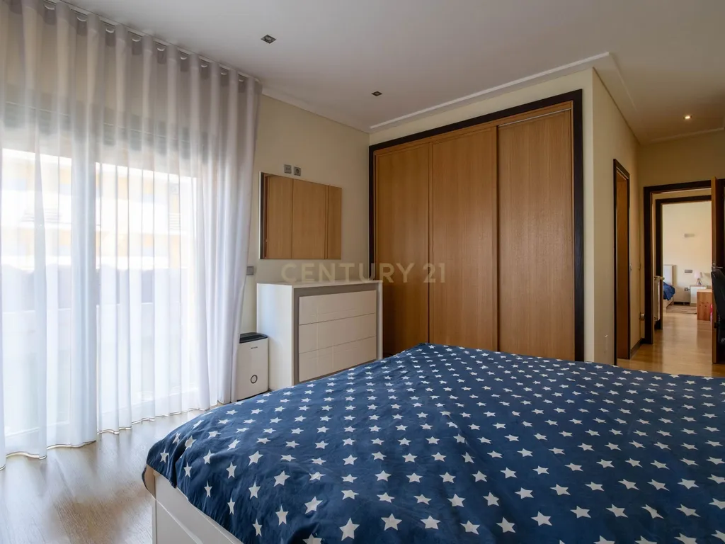 T3 com Terraço de 63 m² e Garagem de 70 m² | Comeira, Marinha Grande - Image 18