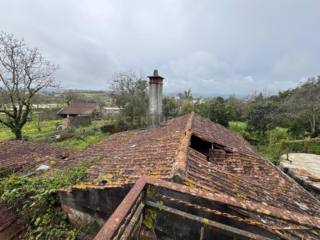 Espetacular Moradia T3 com Vista Panorâmica em Pombal - Image 28