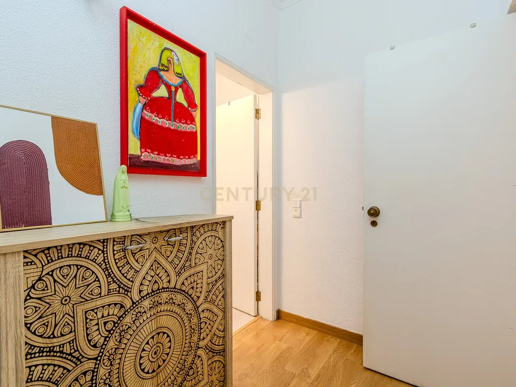 Apartamento T1+2 com Terraço Amplo em Albufeira - Image 24