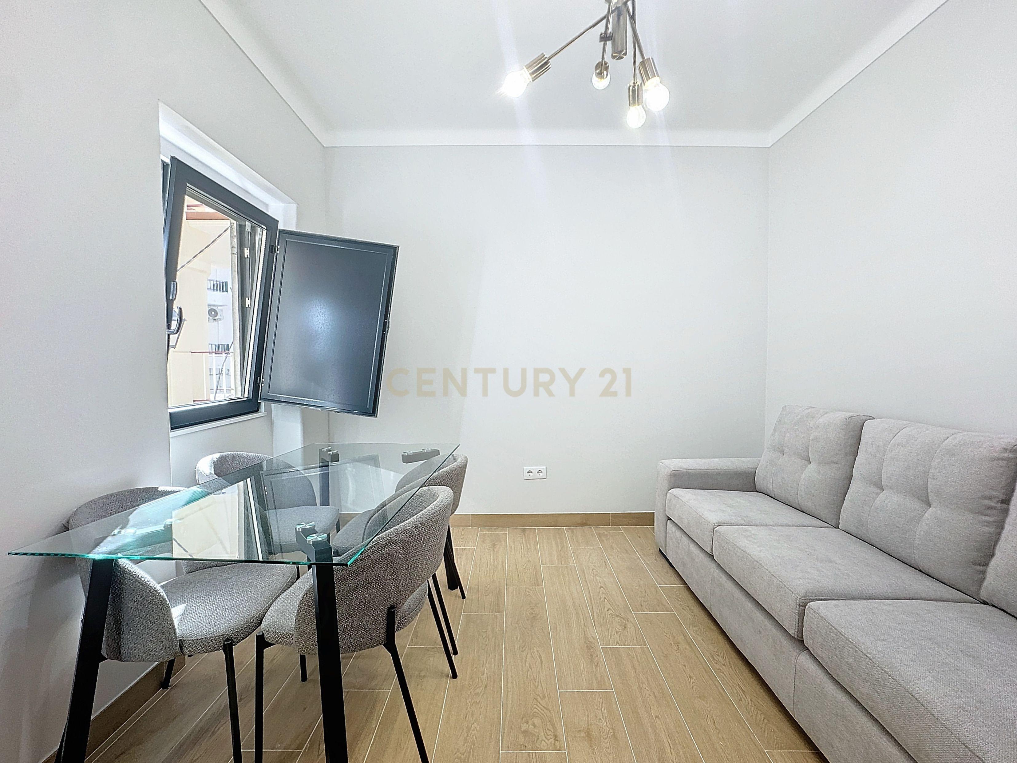 Fotografia 10 de Apartamento T3 para arrendar a passos da praia