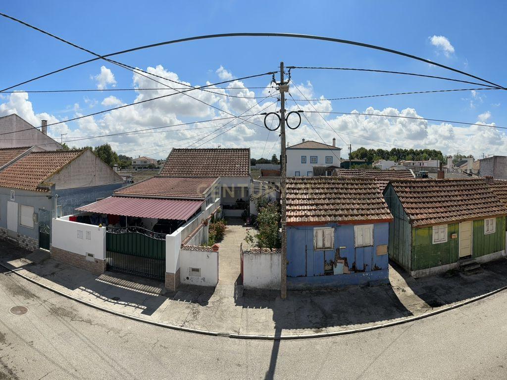 Casa T2  em Santarém - Oportunidade Única! - Image 25
