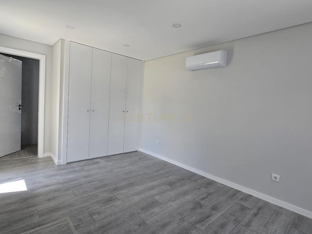 Moradia Térrea Isolada em Fernão Ferro — Conforto e Tranquilidade! - Image 13
