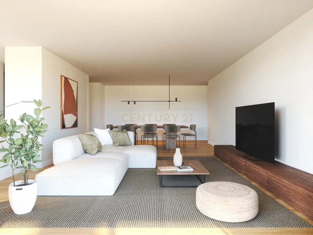 Luxuoso Apartamento T2 com Vista Mar em Bonfim, Porto - Image 3