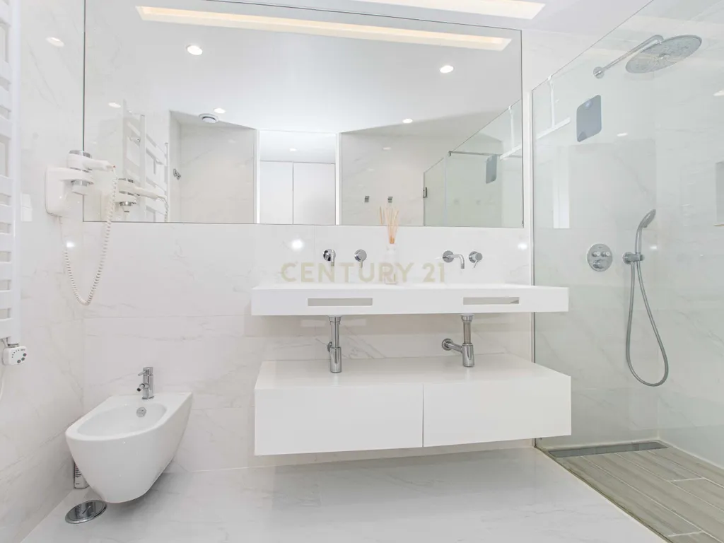 Apartamento T4 com Terraço e Box para 2 Viaturas | Jardim da Amoreira | Odivelas - Image 11