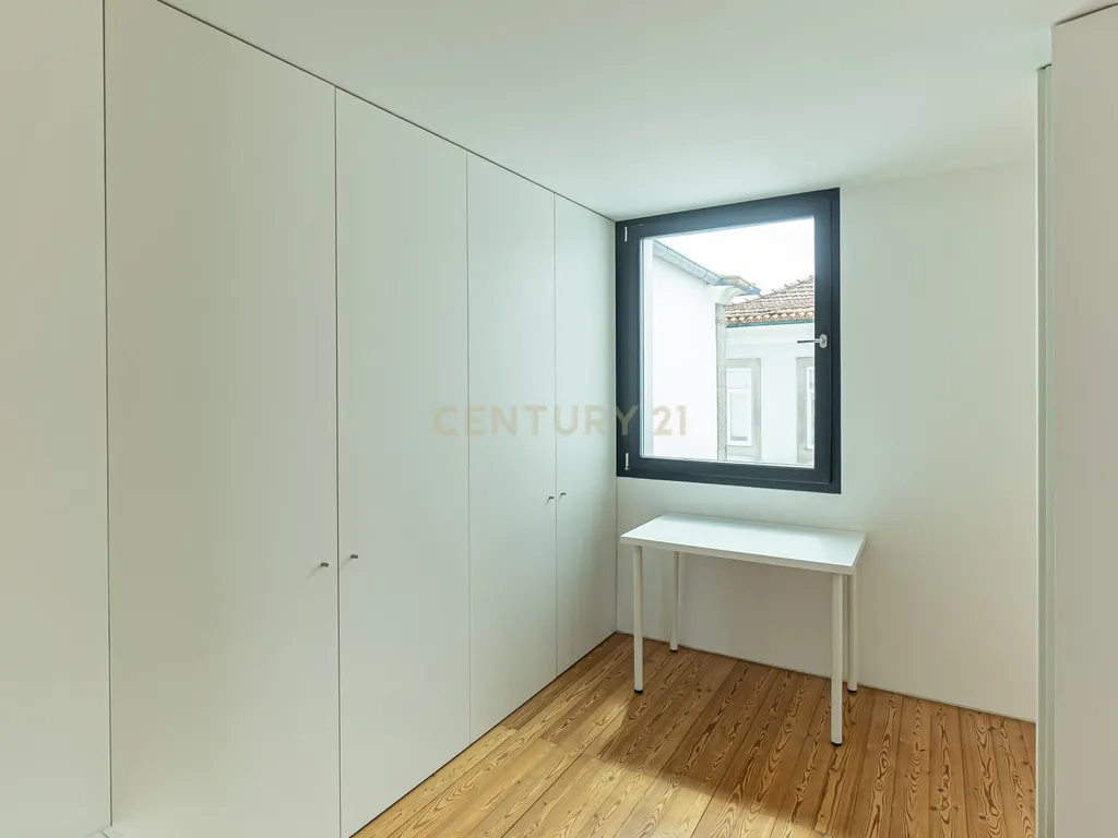 Apartamento T2 com 149 m2 - Centro Histórico de Matosinhos - Image 37