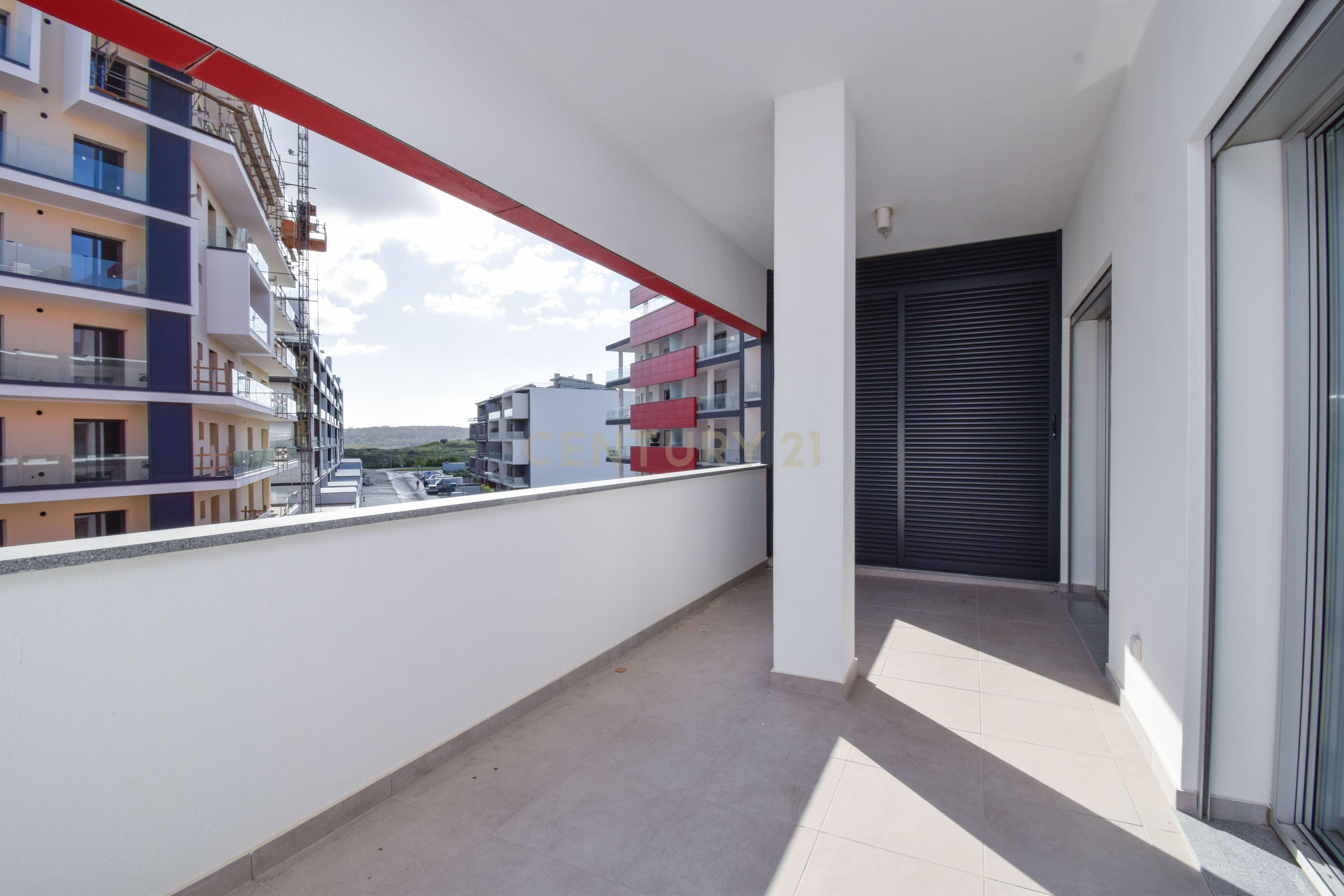 Luxuoso T3 com Vista Deslumbrante sobre o Tejo – Carnaxide / Queijas, Oeiras - Image 35