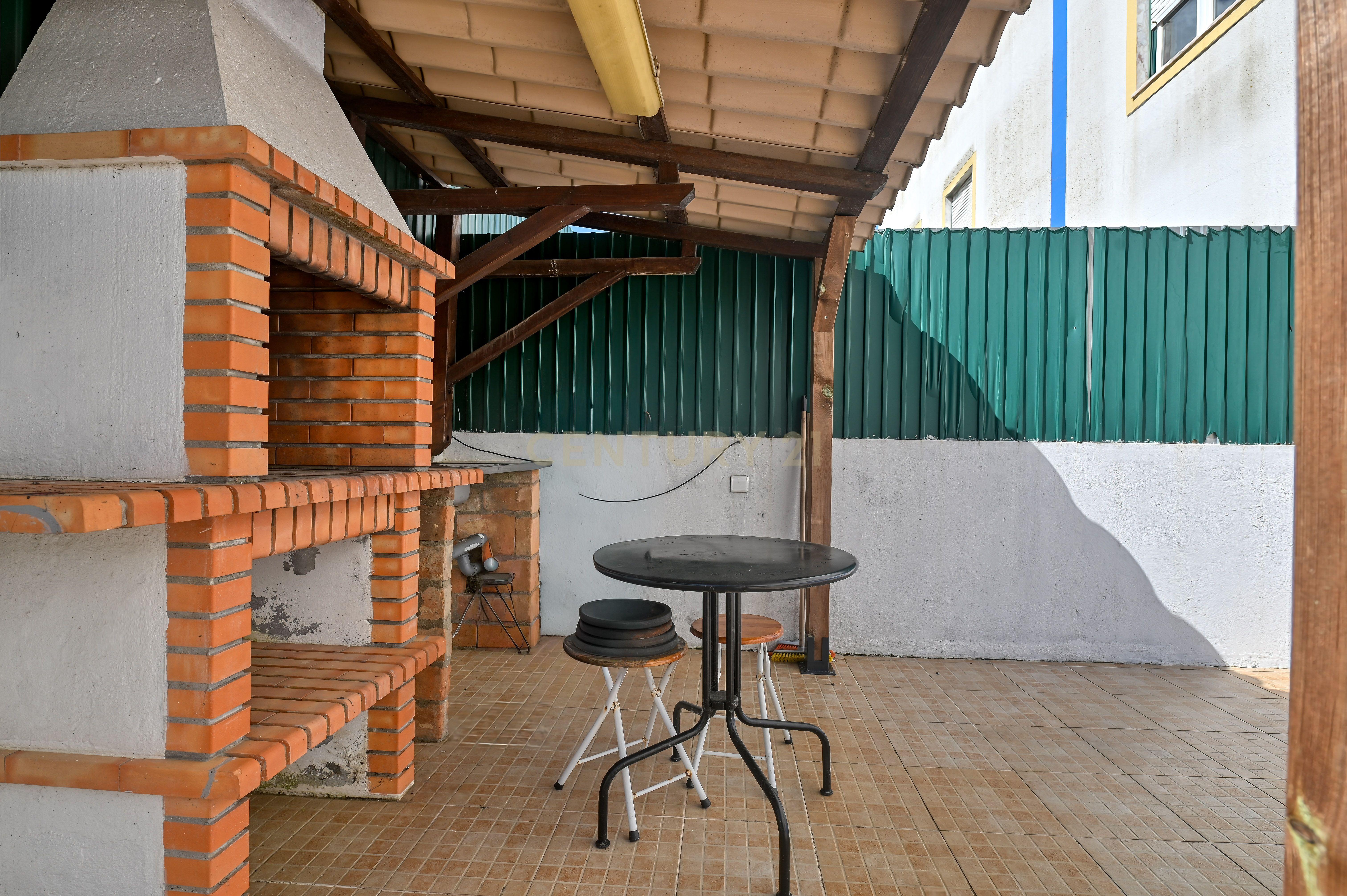 Fotografia 4 de Apartamento T2 em Milharado, com terraço e parquemento