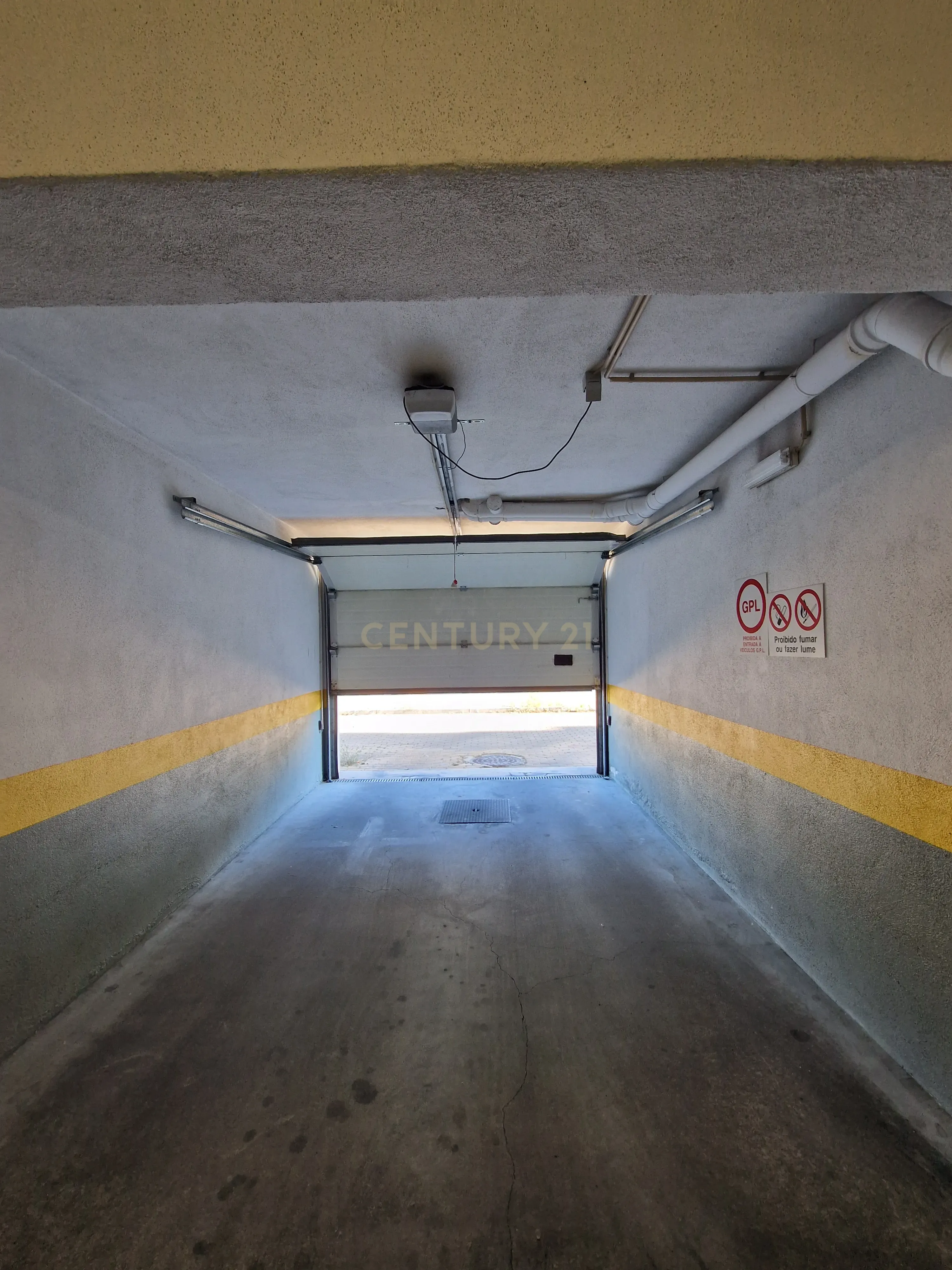 Apartamento T2 em Montijo com Garagem e Boa Exposição Solar - Image 21