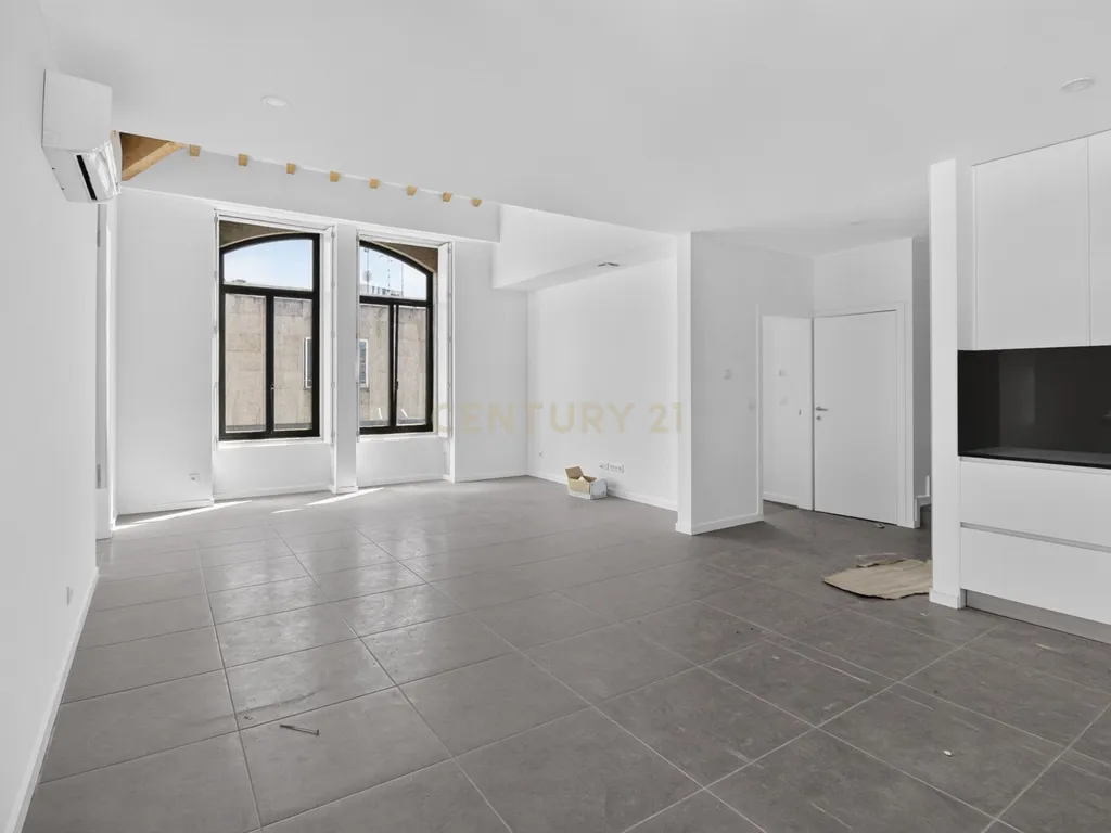 Oportunidade em Barroselas: Duplex Novo a 3 min. da Estação de Comboio - Image 9