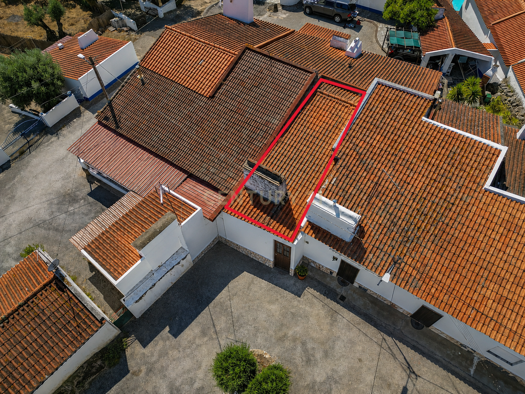 Moradia Térrea com Terreno de 950 m² a Apenas 8 km de Évora - Image 12