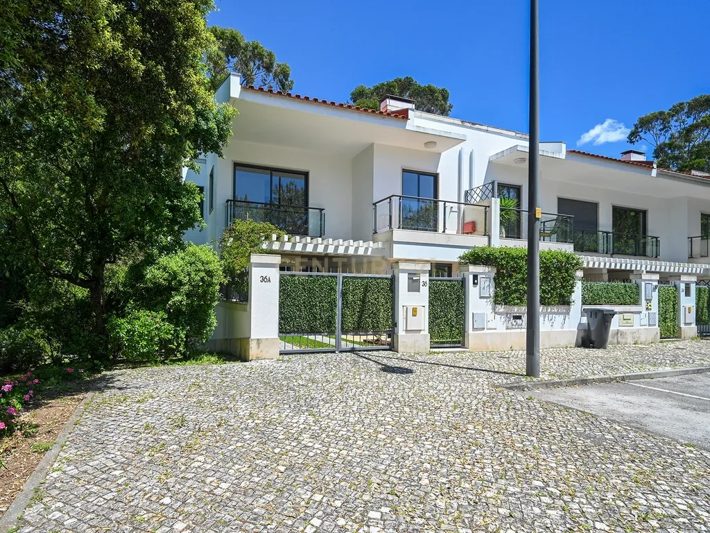 Moradia em Banda T4 no Empreendimento Oeiras Golfe Residence - Image 3