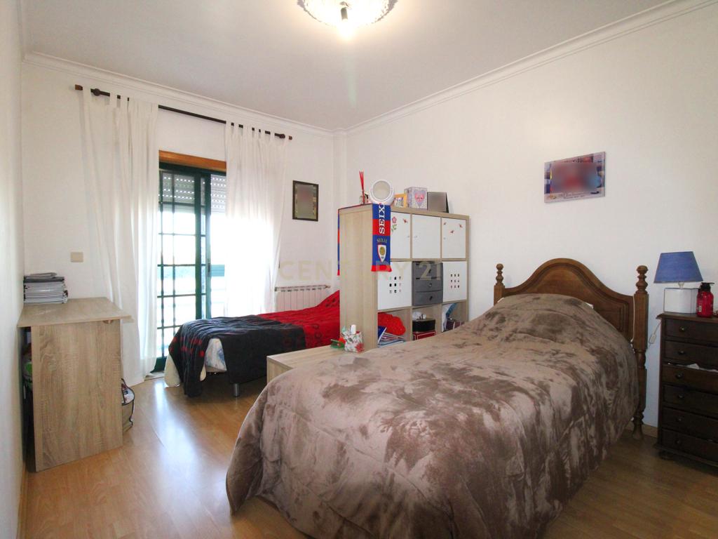 Apartamento T2 em Seixal - Oportunidade Única! - Image 9
