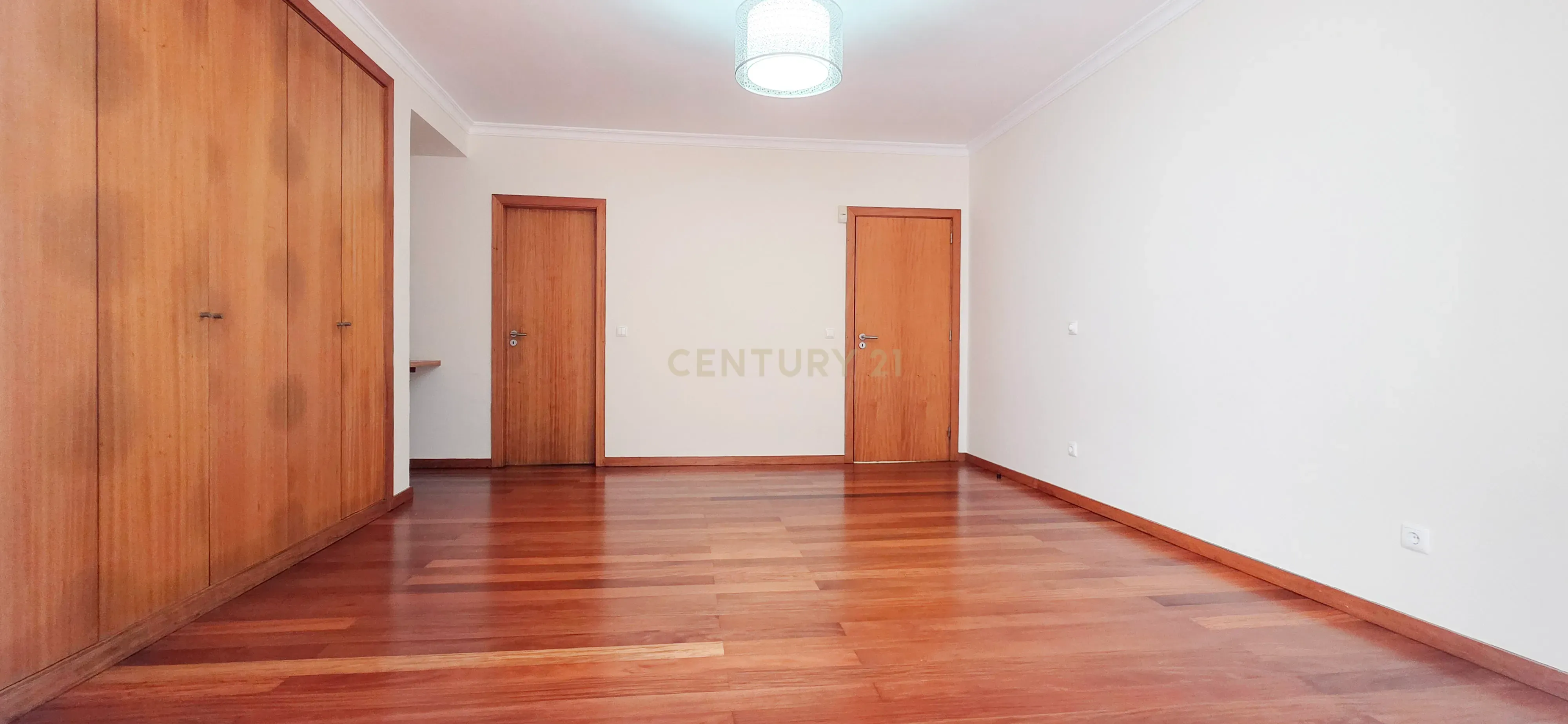 Fotografia 10 de Apartamento T2+1 em Santo António