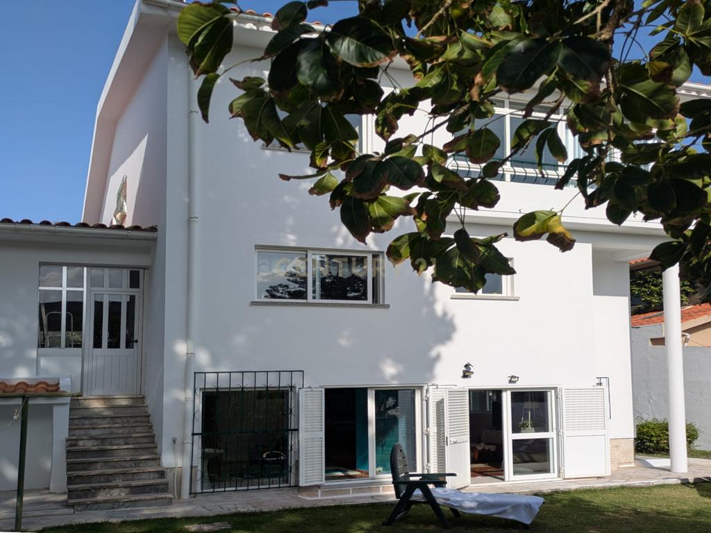 Moradia T4 isolada com jardim no Bairro do Rosário, Cascais - Image 35