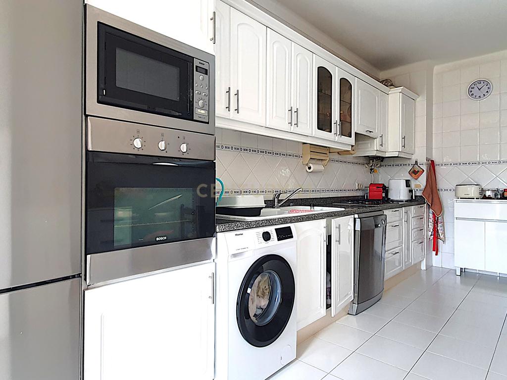 Apartamento T2 Centro da Cidade I  Garagem I Elevador - Image 10