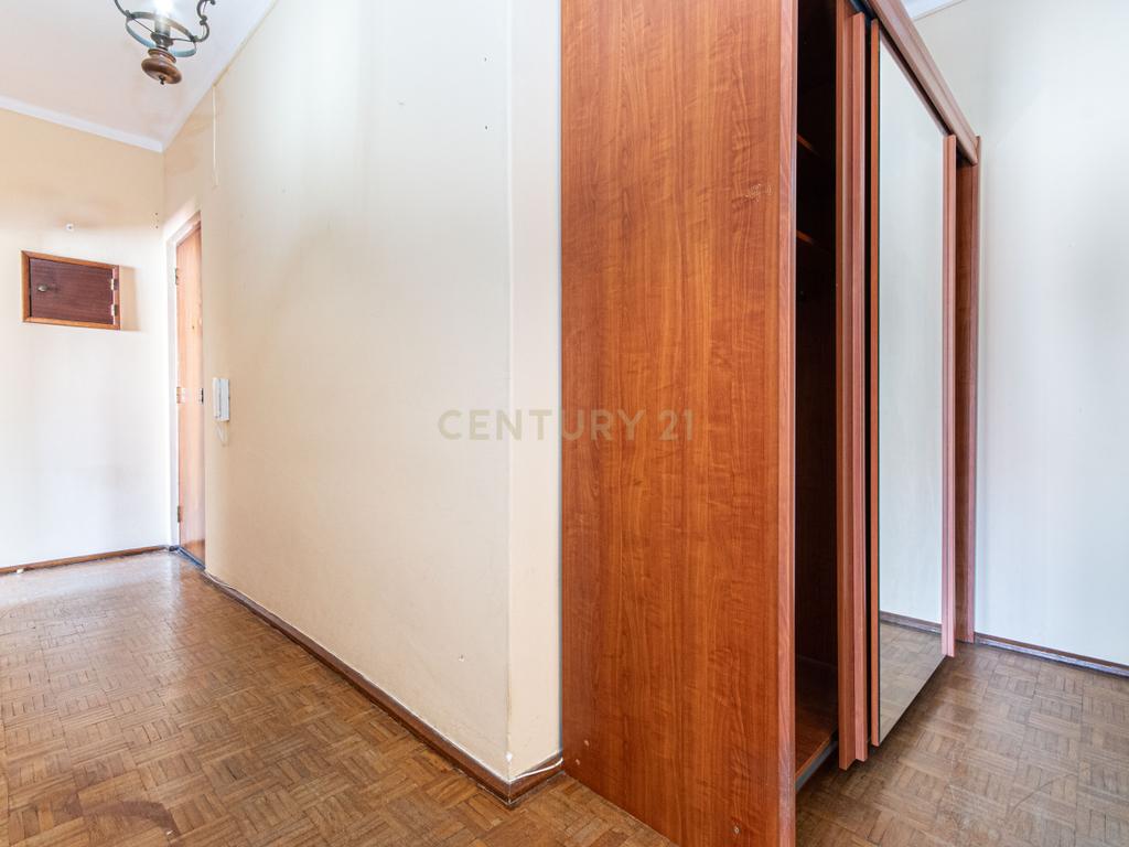 Oportunidade Única! Apartamento T2 com Vista Rio em Vila Franca de Xira. - Image 5