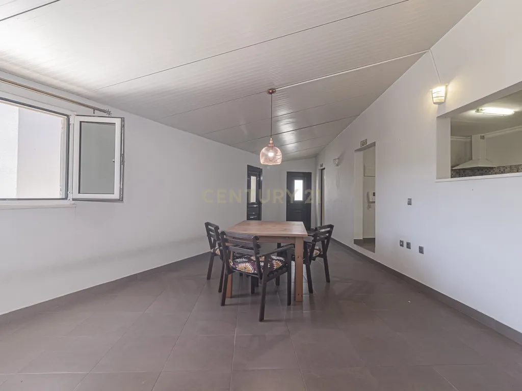 Moradia T4 em Vila Nova - Bucelas - Image 15