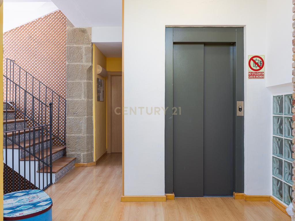 Hotel Moderno em Aragón com 25 Quartos e Vista Panorâmica - Image 13