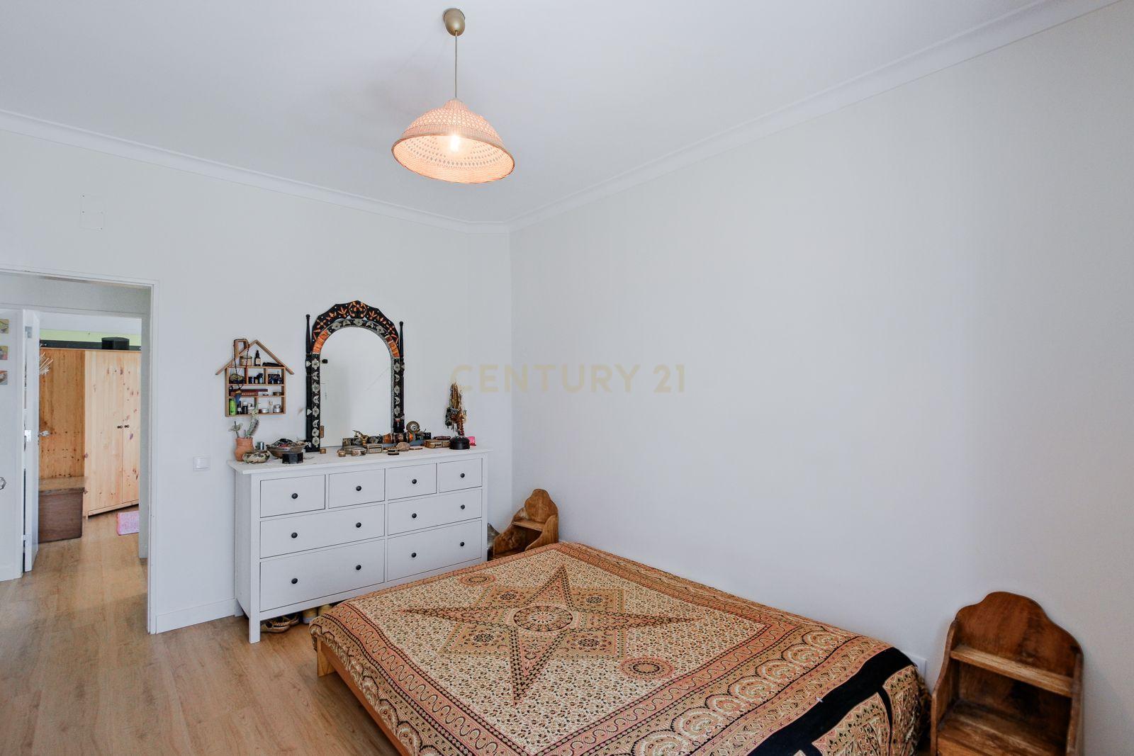Fotografia 9 de Apartamento T3 em Rio de Mouro, Sintra