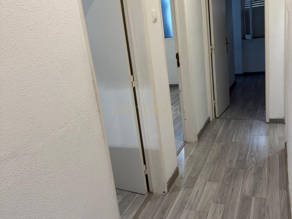Apartamento T1 + 1 em Quinta da Lomba, Barreiro - Image 6