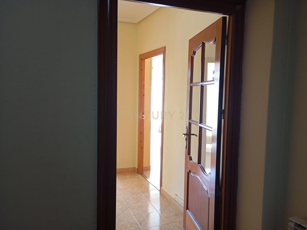 Apartamento Espetacular em Cáceres com Vista e Varandas - Image 7