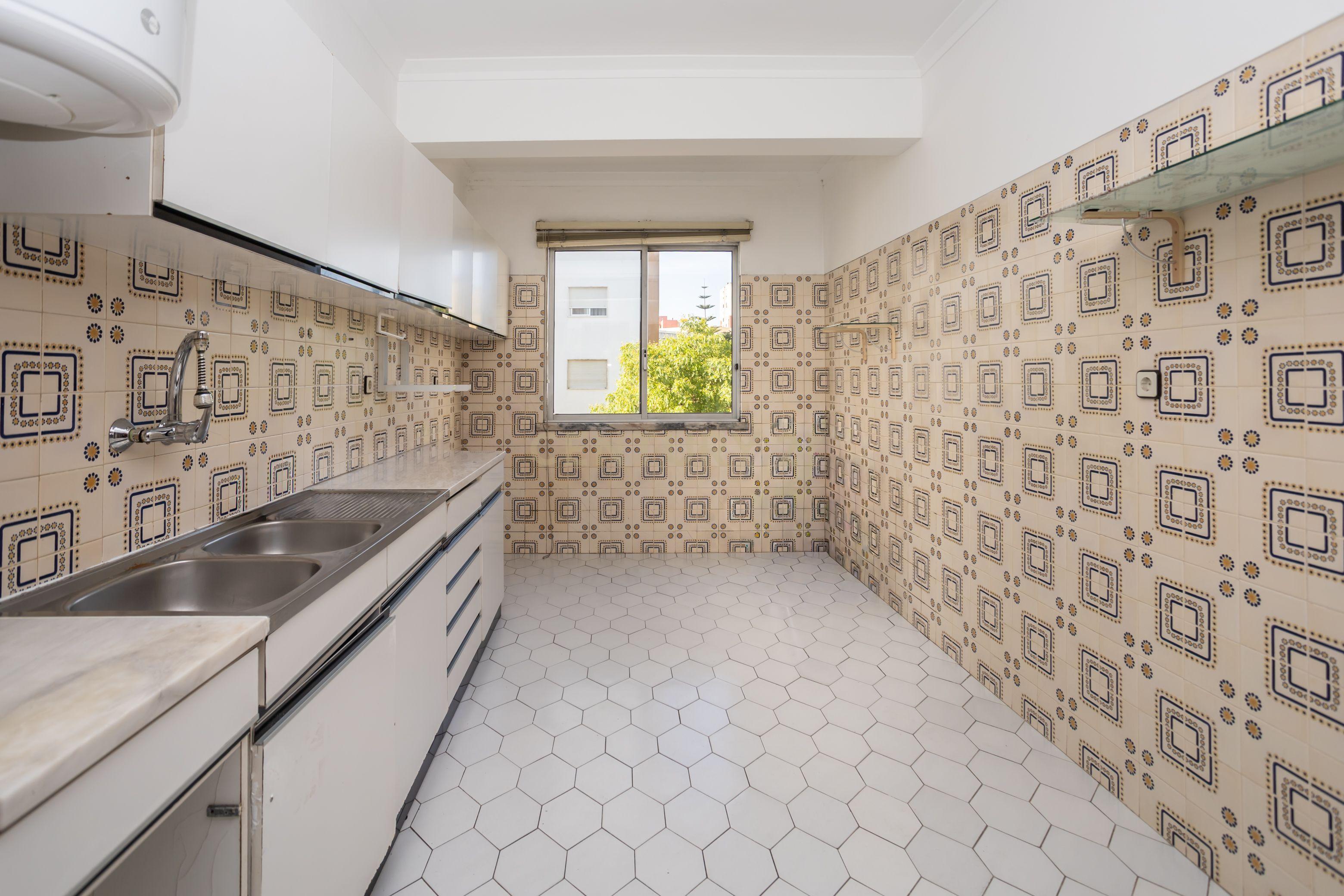 Fotografia 10 de T2 com 84m2 de área útil - Corroios, Seixal