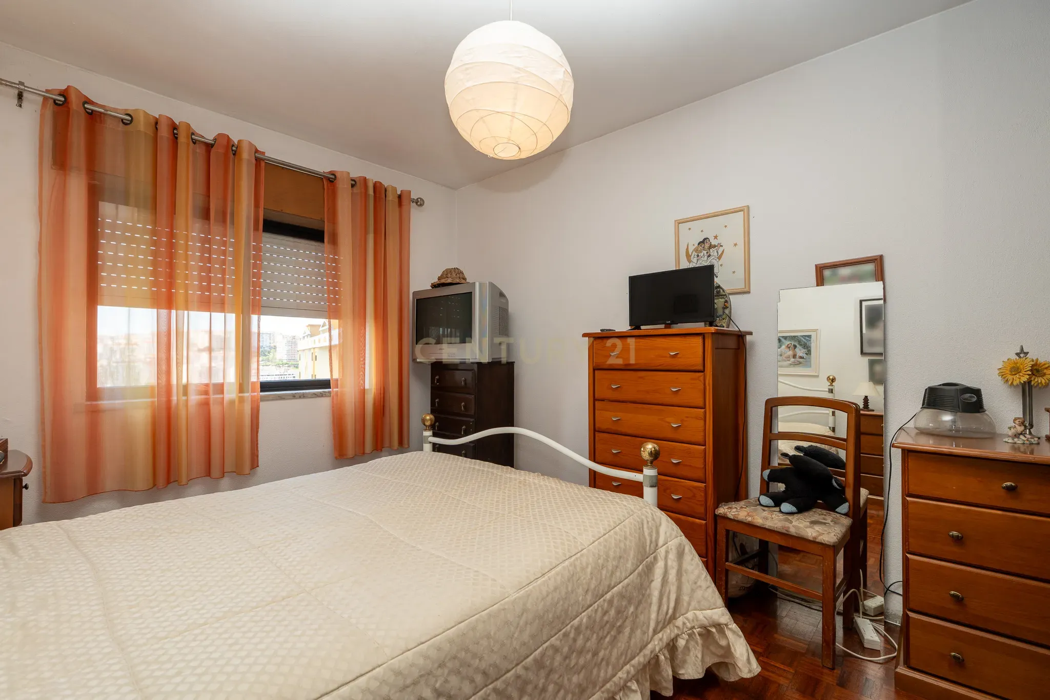 **Fantástico apartamento T4 com arrecadação*** - Image 14