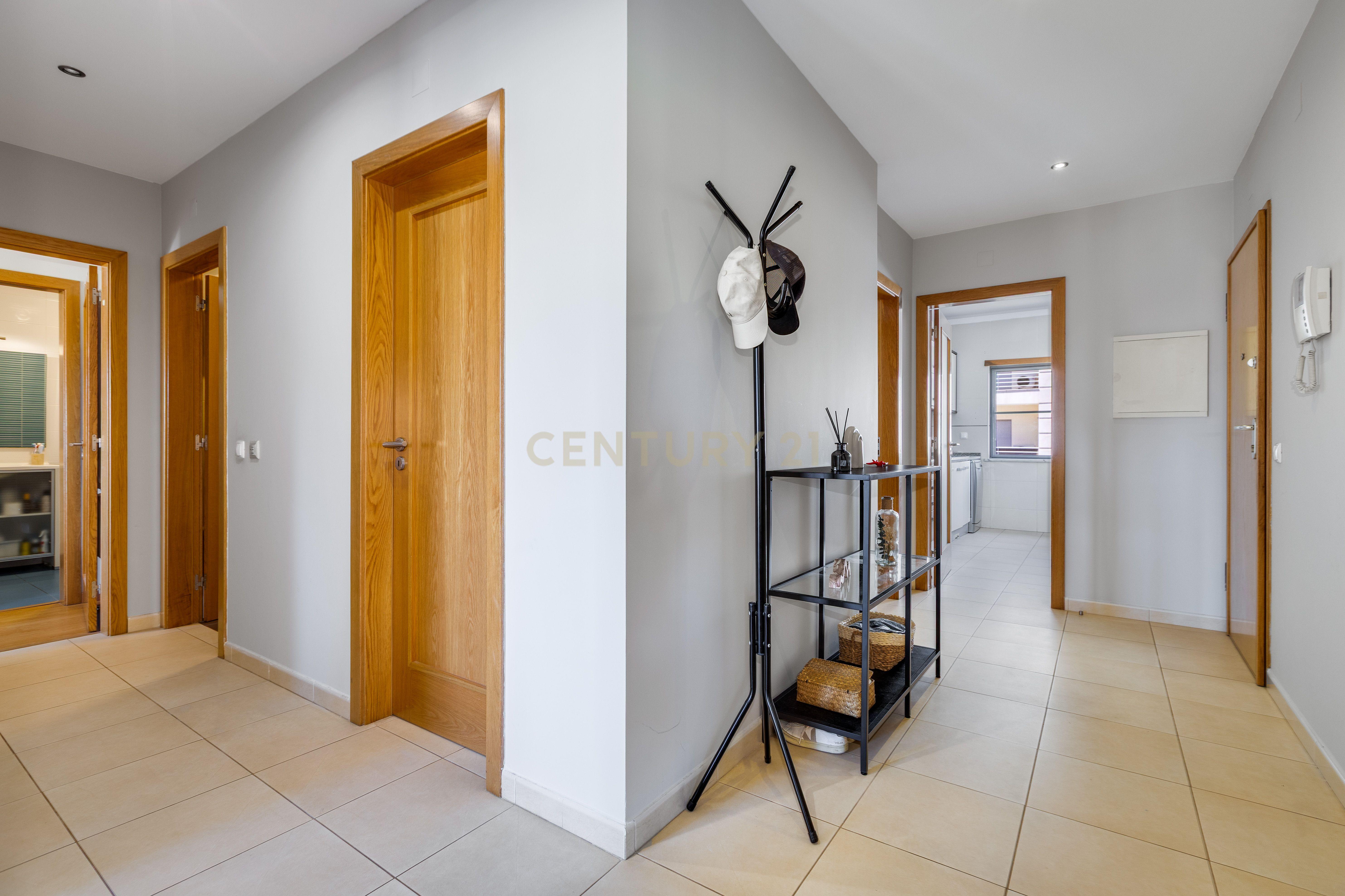 Apartamento T3 à venda em Quelfes, Olhão — foto 13