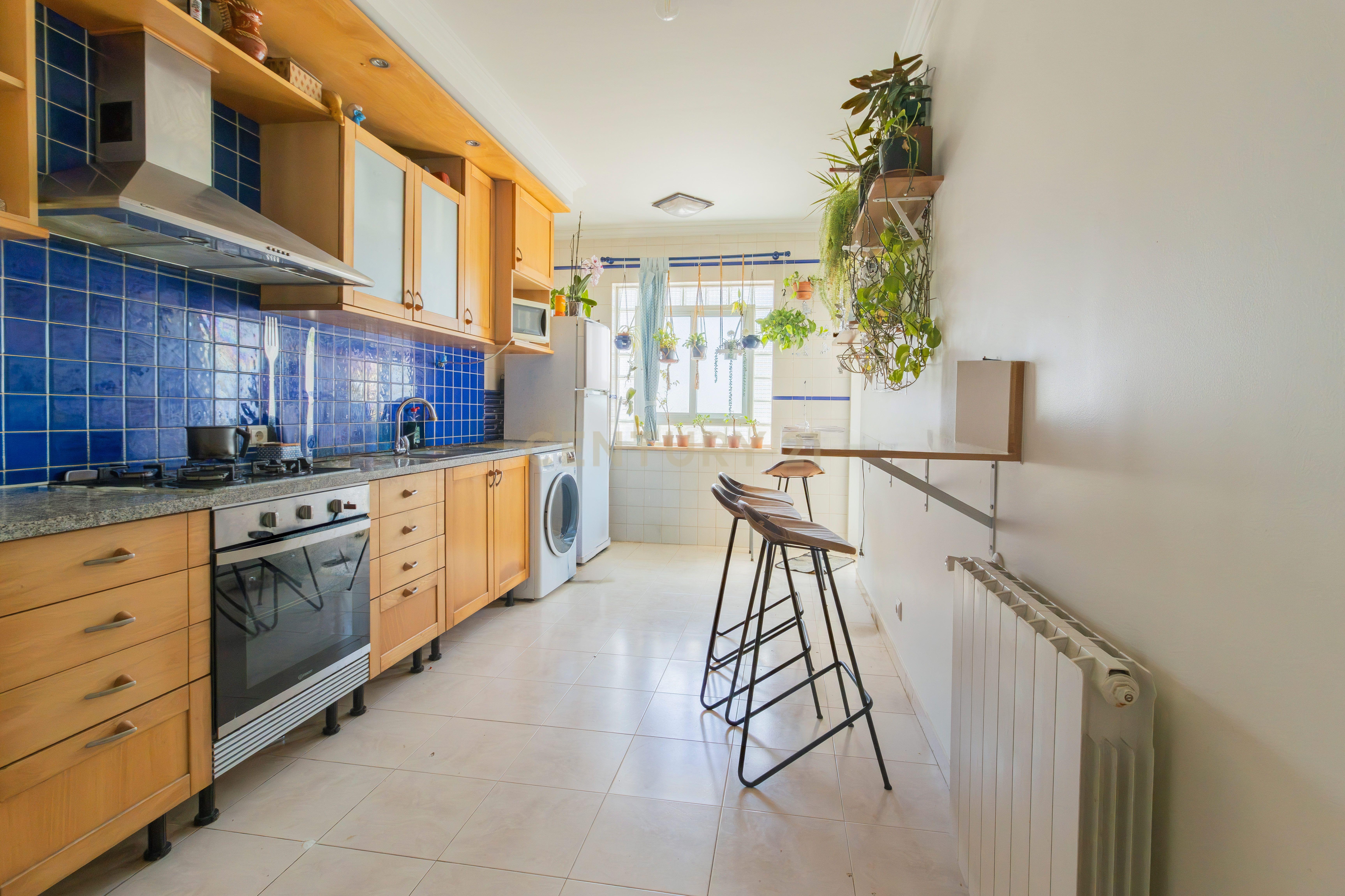 Fotografia 12 de Apartamento T2  Com Garagem  Cruz Areia Leiria  Rua Malaposta