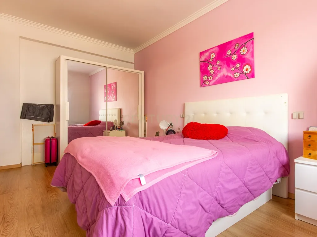 Apartamento T3 Alto do Seixalinho, Barreiro - Image 9