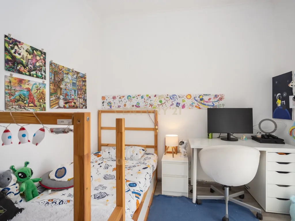 Magnífico T4 no Bairro de São Gabriel com 3 Varandas e Vista Panorâmica – Setúbal - Image 27
