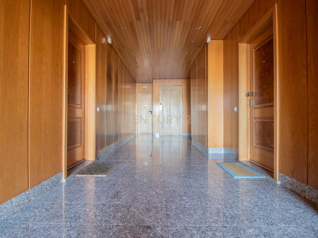 Apartamento T3 com Garagem Dupla na Quinta da Borloteira, Figueira da Foz - Image 33
