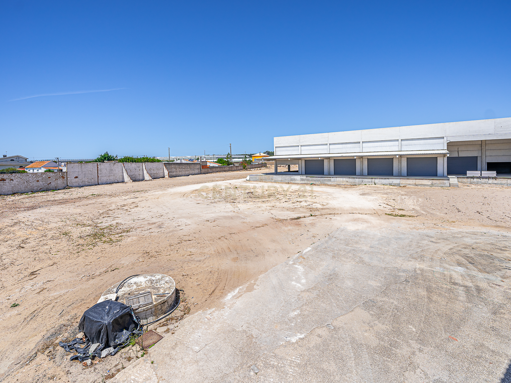 ARMAZEM PARA VENDA EM TORRES VEDRAS - Image 27