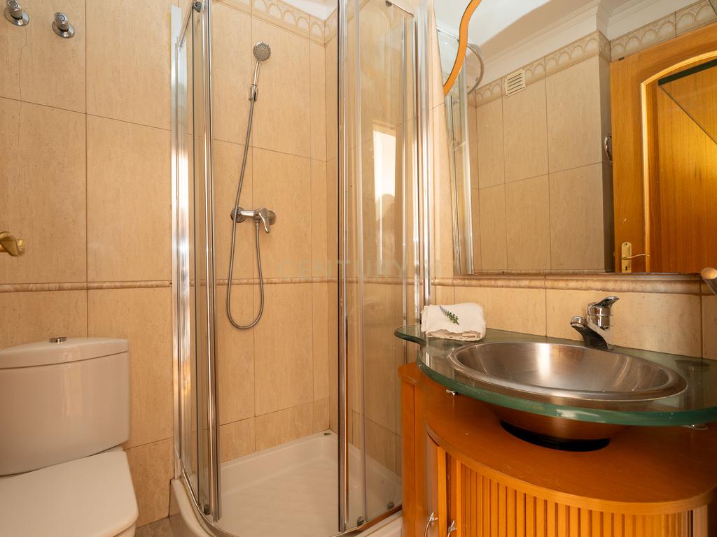 Apartamento T3 Janelas do Parque no Montijo - Image 29
