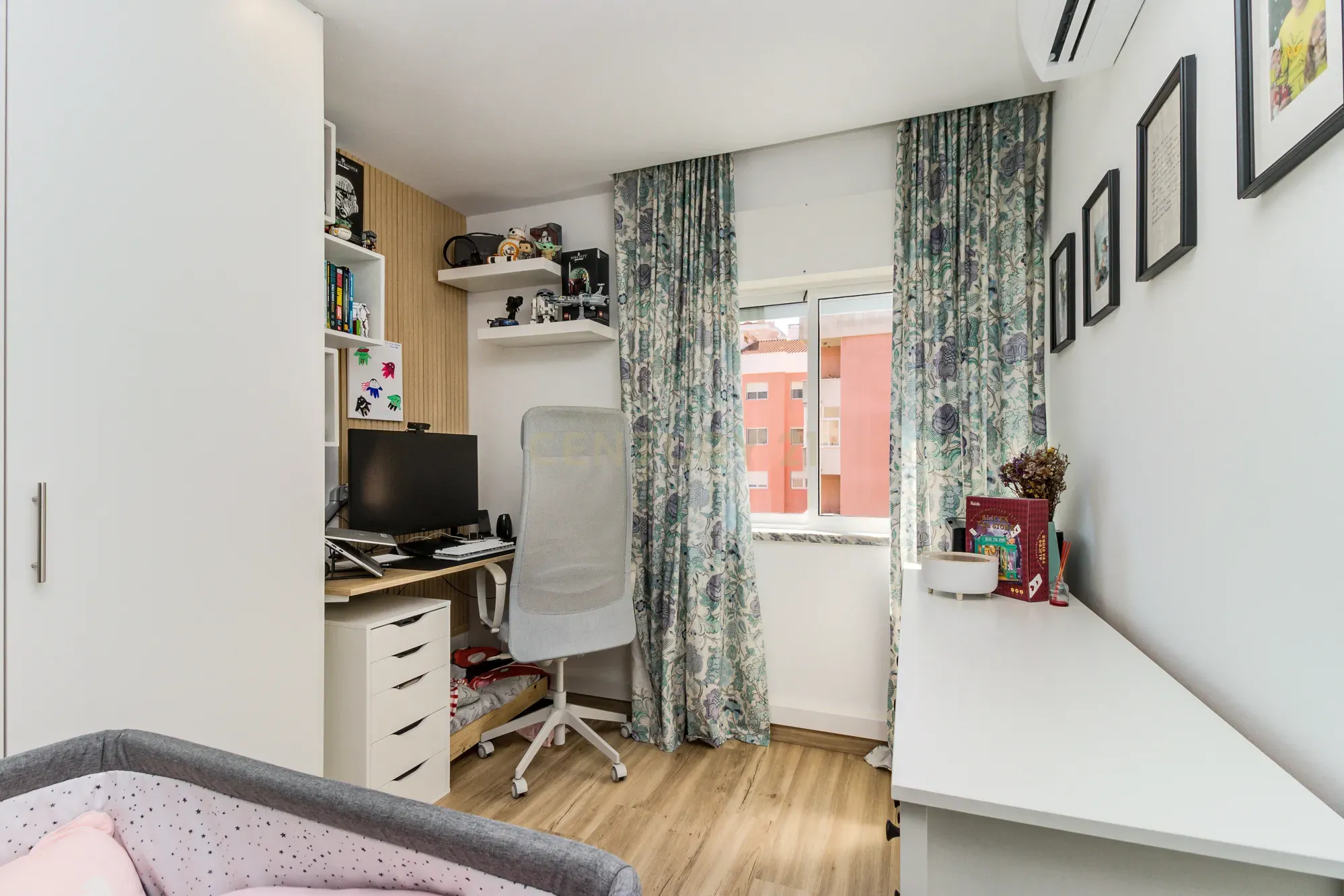 Apartamento T2 remodelado em São Marcos com Varanda e Ar Condicionado - Image 22