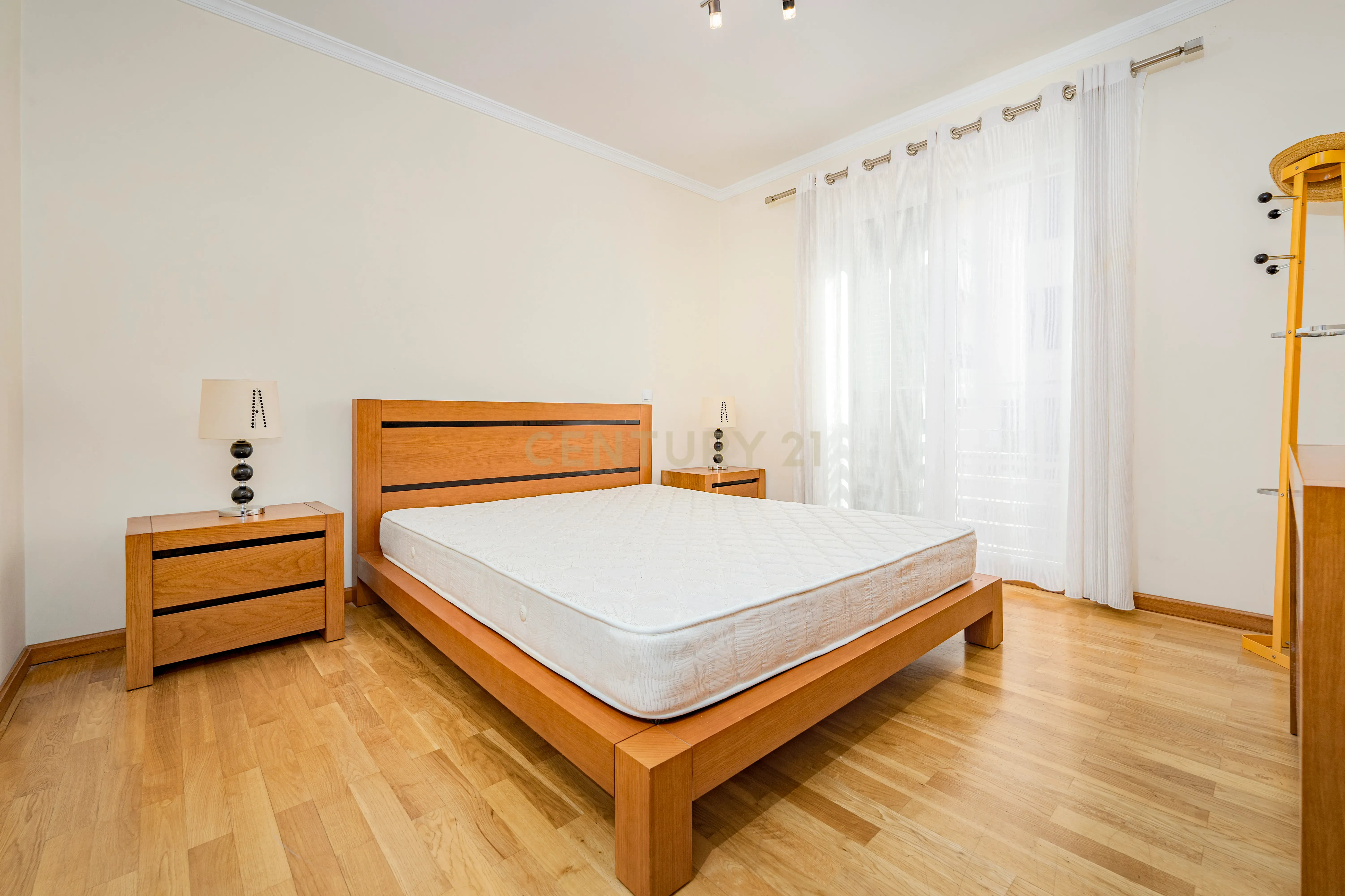 Fotografia 12 de Apartamento T2 Mobilado e Equipado para Arrendamento - Ajuda, Funchal